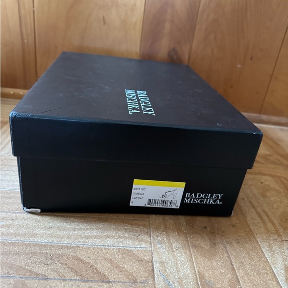 Badgley Mischka Women's Heeled Sandals - Picture 2 of 4